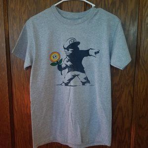Men's  T -shirt  Size Small